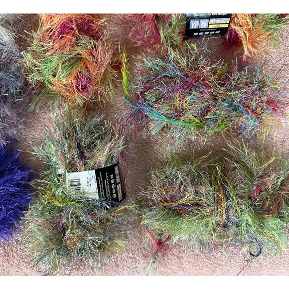 Lot of Mixed Fun Fur Yarn Skeins - Picture 7 of 8